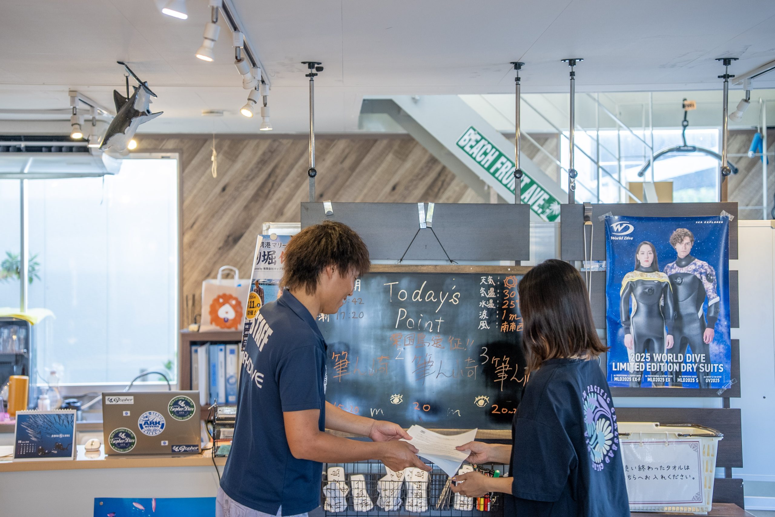 お店に集合し、受付や準備を済ませる