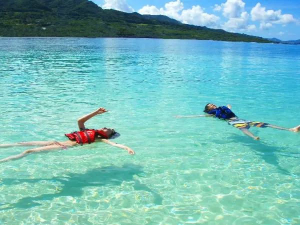 沖縄シュノーケリング・瀬底 島・ショップ