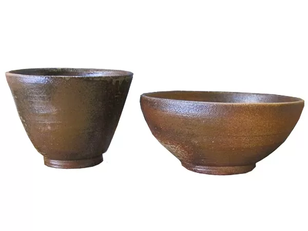 那覇市伝統工芸館「ろくろ陶芸」体験【国際通りてんぶす那覇・約60分・6歳以上・1名可・約1ヶ月後作品受取・当日電話申込可】