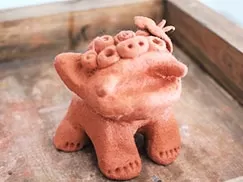 古宇利島から車約12分『シーサー作り体験』★お持ち帰りOK【沖縄本島北部・屋我地島・約60分・6歳以上・1名可・当日電話申込可】