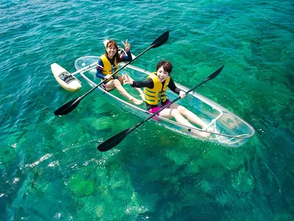 『アラハビーチ』クリアカヤック体験【沖縄本島中部北谷町・約1時間・6歳以上・２名～・当日電話申込可】★4～10月開催