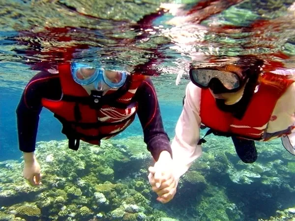 県民割！通常より10%OFF★慶良間チービシボートシュノーケリング★無人島上陸・半日ツアー【那覇発・3歳以上・ドリンク付・撮影写真付（データ：Facebook共有）】(C)