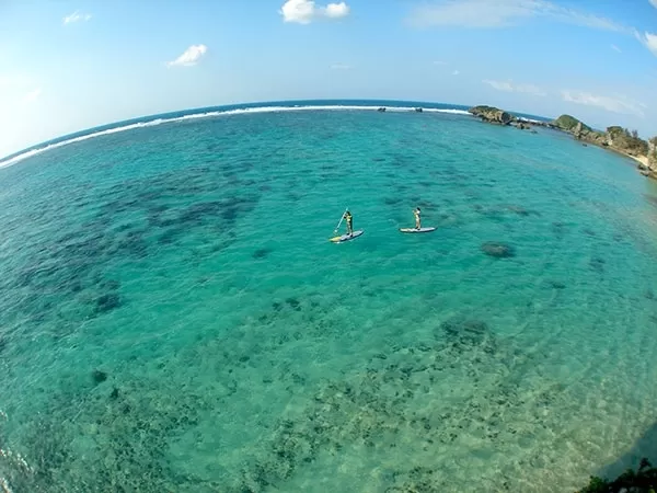 県民割！通常より20%OFF★恩納村周辺『SUP体験』★1グループ専属ガイド貸切【7歳以上・2名～・写真＆動画データプレゼント】