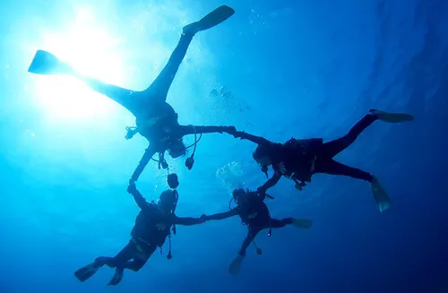 瀬底島ボート体験ダイビング2本・JAMMING（ジャミング）1