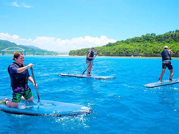 瀬底島 クリアサップ【沖縄美ら海水族館約15分・約60分・12歳以上・1名可】