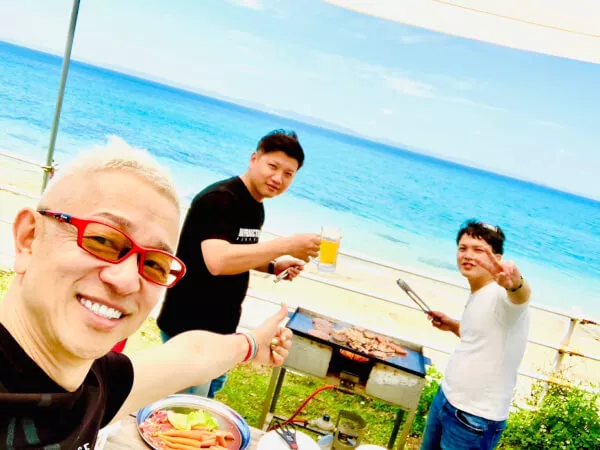 手ぶらで津堅島BBQ&マリンスポーツ体験ツアー