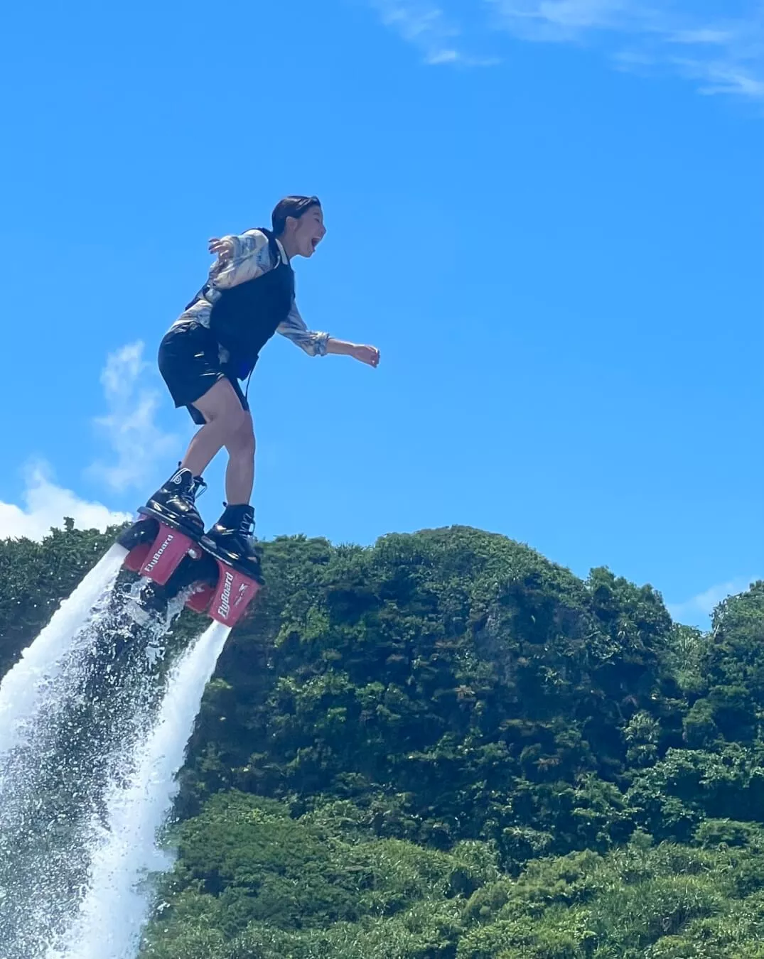 フライボード,写真、動画無料【沖縄本島北部・美ら海水族館から約15分・約30分・12歳以上・2名～】 