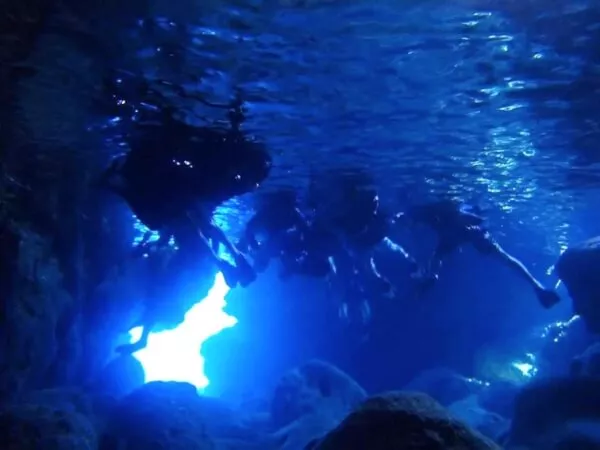 青の洞窟シュノーケル