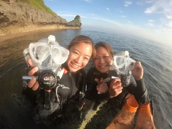 沖縄青の洞窟ビーチ体験ダイビング・ダイビング 初心者・おすすめ・マリン スポーツ・フルフェイスマスク