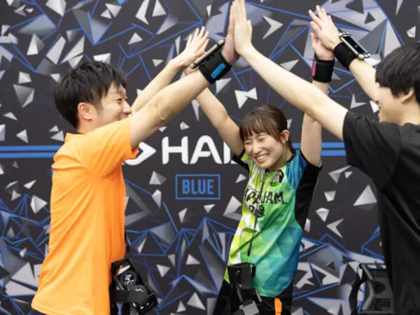 仲間と協力してプレイ