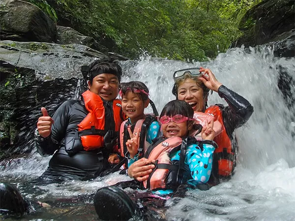 西表島｜カヌー｜トレッキング｜鍾乳洞｜ケイビング