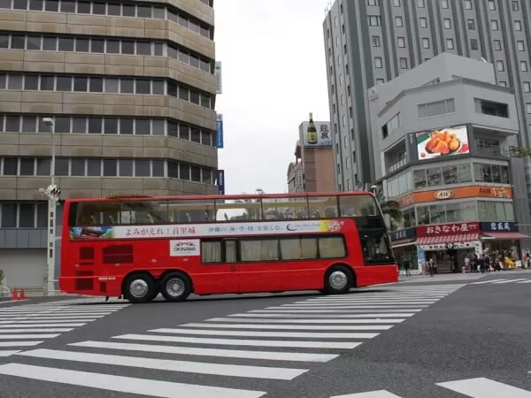 ★30％割引★気分爽快！2階建て屋根のないオープントップバスで行く！アメリカンビレッジコース