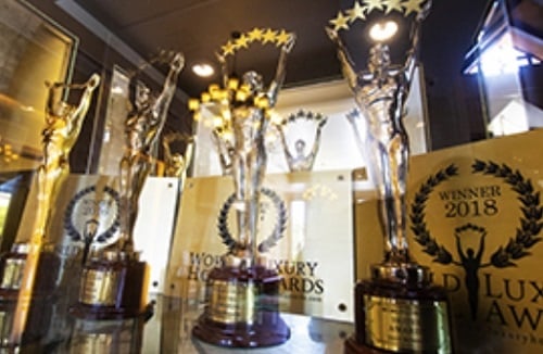 エグゼス　トロフィー