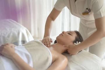 エグゼス　エステ