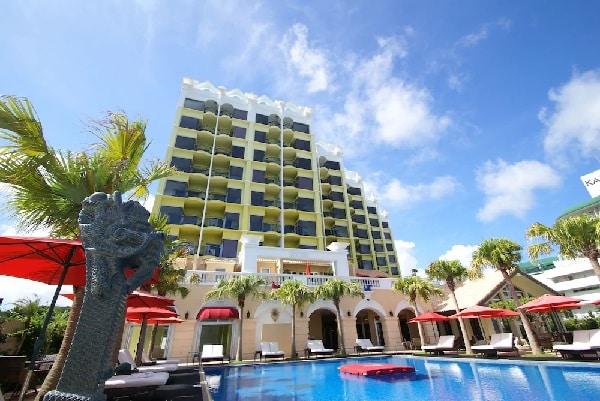 エグゼス 外観プール