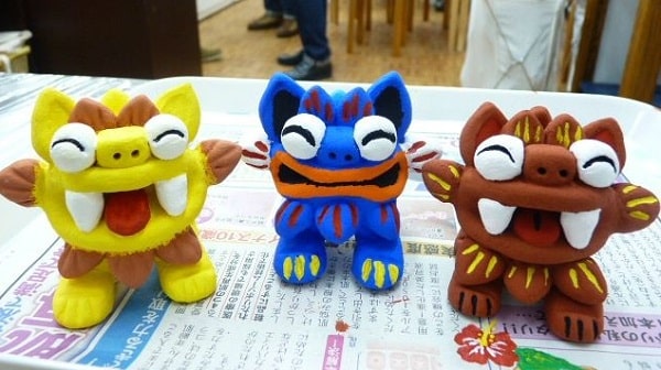 シーサー絵付け