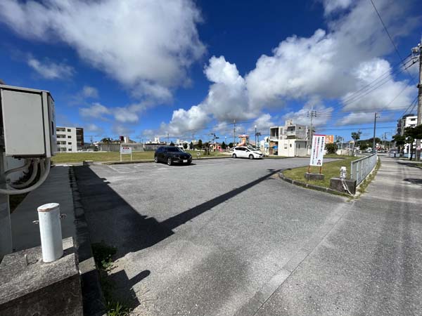 02屋宜原中央_駐車場