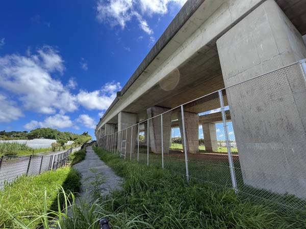 02花・水・緑の大回廊_遠景1