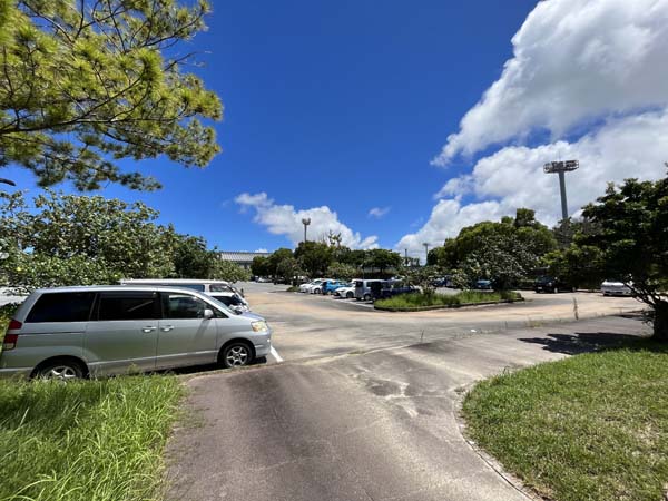 02西崎親水公園_駐車場