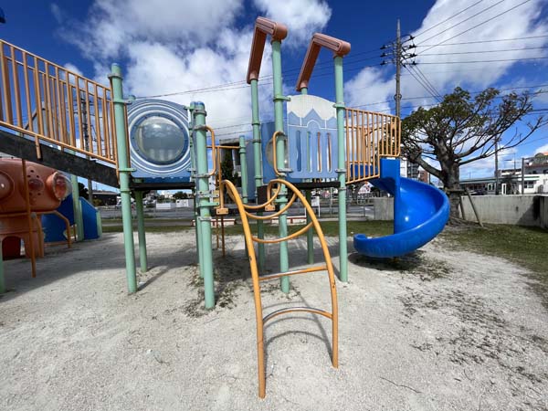 05屋宜原中央_遊具2