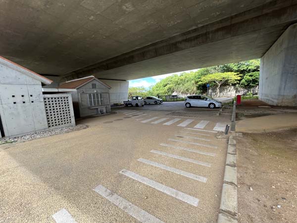 05花・水・緑の大回廊_駐車場