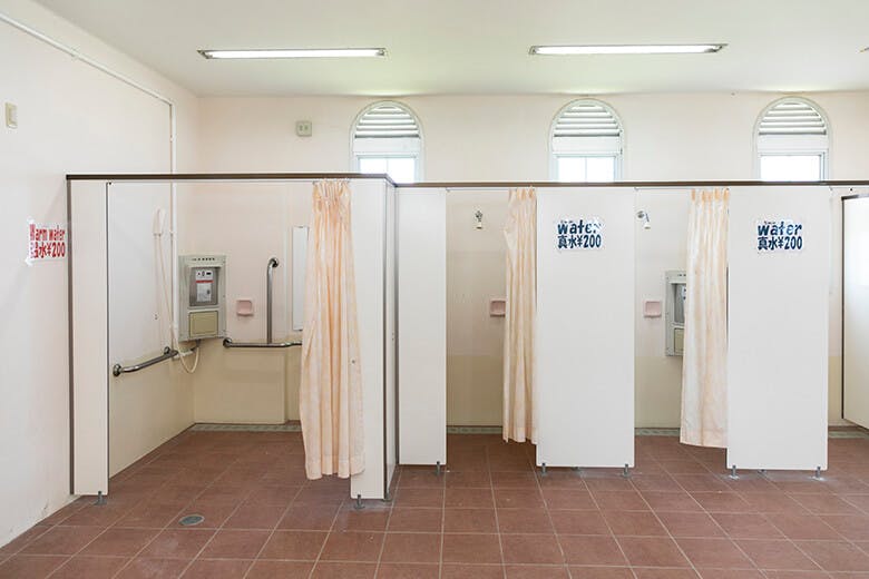 美々（びび）ビーチいとまん｜綺麗なコインシャワー室