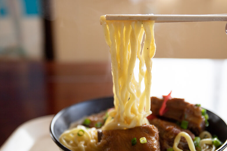 我部祖河食堂｜もちもちの自家製麺