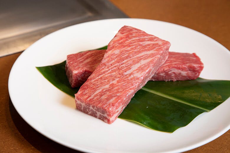 碧｜調理前のステーキ肉