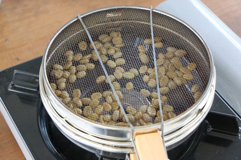 又吉コーヒー園|洗った種を煎って乾燥させる