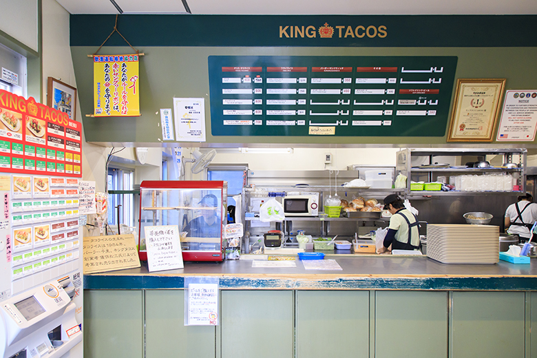 キングタコス 金武(きん)本店|注文カウンター