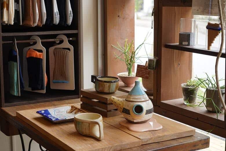 しましまストアー｜店内で並ぶ商品の数々