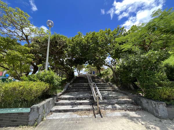 18本部公園_遊歩道2