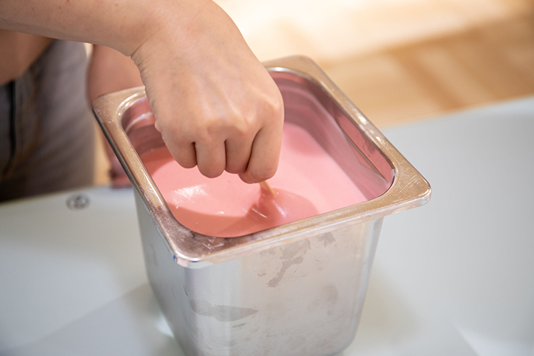アイスバー作り体験|棒まで沈むアイスバー