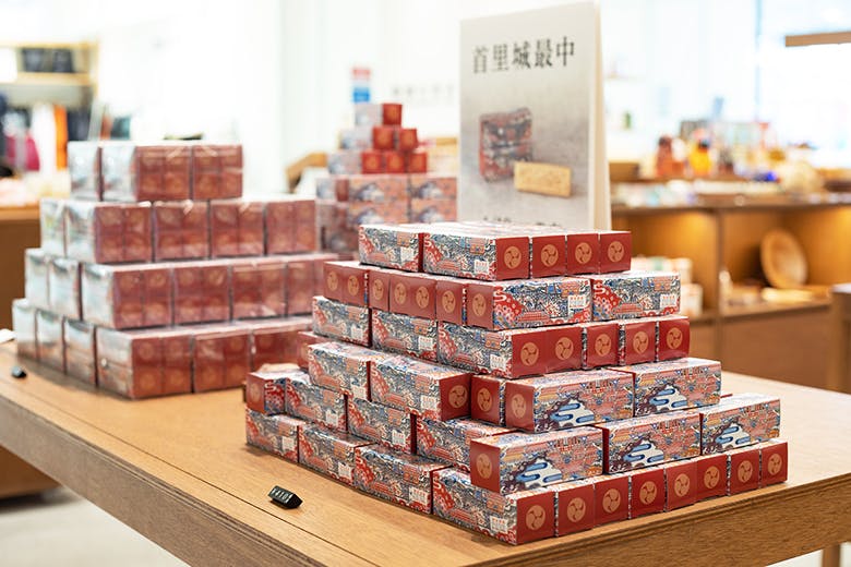 樂園百貨店|限定商品「首里城最中」