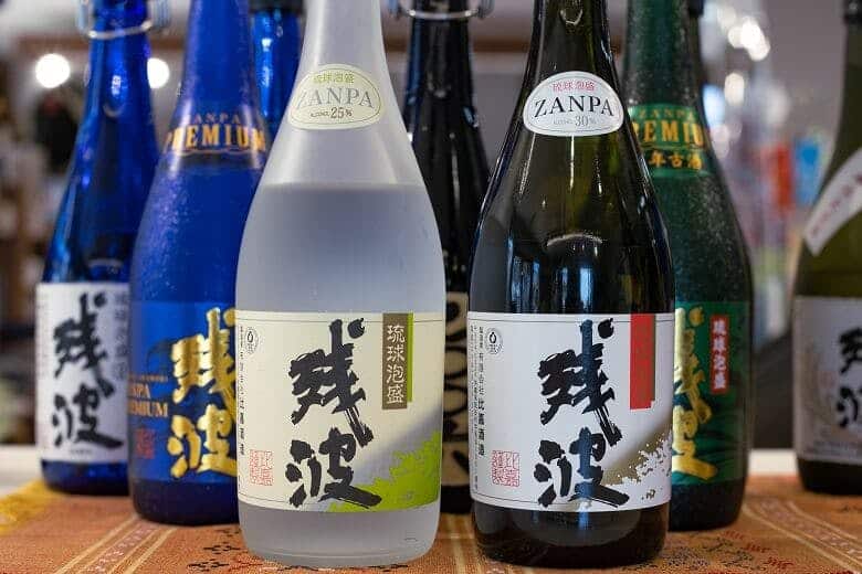 比嘉酒造|「残白」と「残黒」