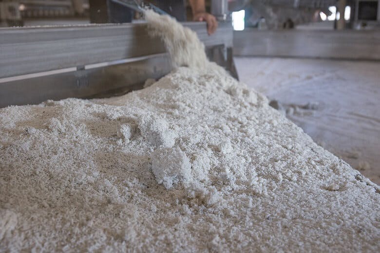 比嘉酒造|泡盛を作る工程の様子