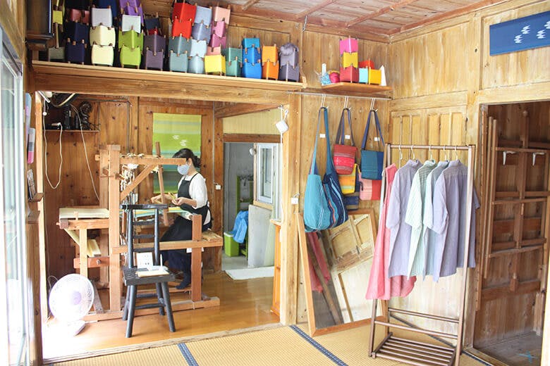 機織（はたおり）工房