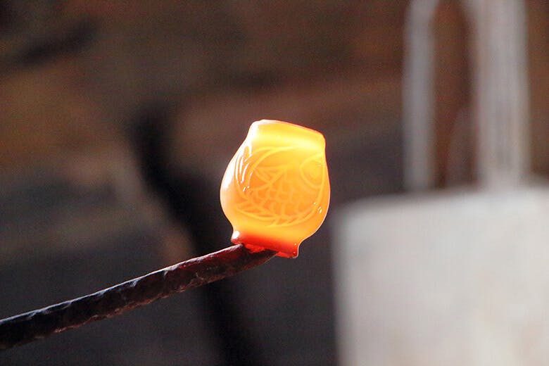 やちむんの里｜真っ赤に燃え上がる色見