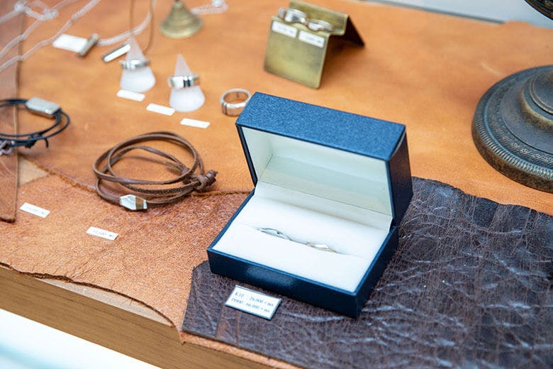 Grace(グレイス)|「ガジュマルアートクラフト」のアイテム