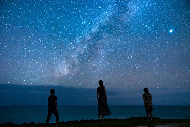 ムスヌン浜|ビーチで見上げる満天の星と天の川