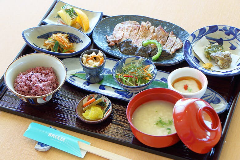 もとぶ元気村|「美ら島御膳2,400円(税・サービス料別)」