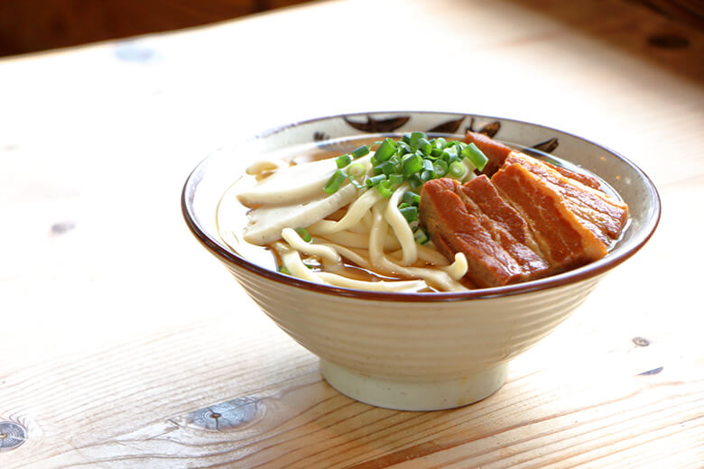 きしもと食堂(本店)|三枚肉そば