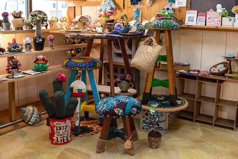 雑貨屋たんたん｜ぽってりとしたフォルムがかわいいキノコ型スツール