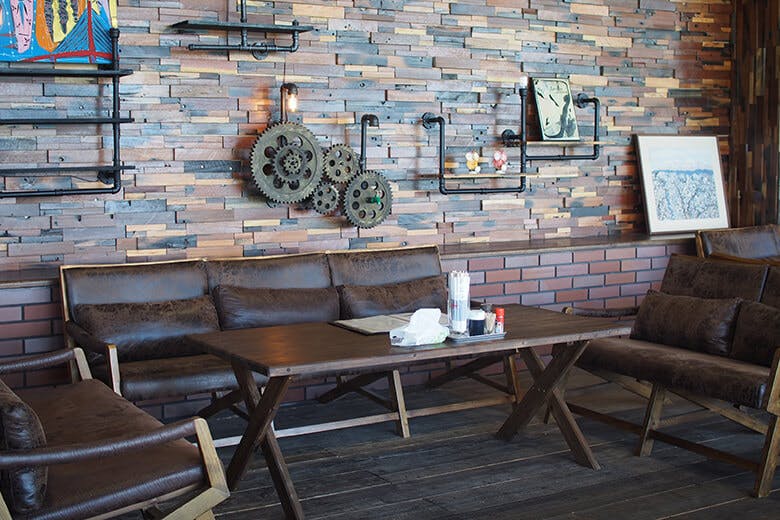 海中茶屋|船の中をイメージした客席