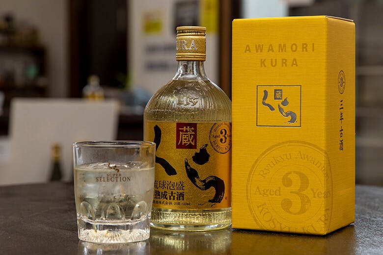 ヘリオス酒造|人気No1商品「くら」