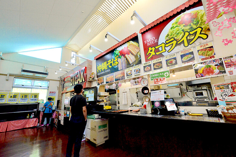 道の駅許田(きょだ)|店内のフードコート