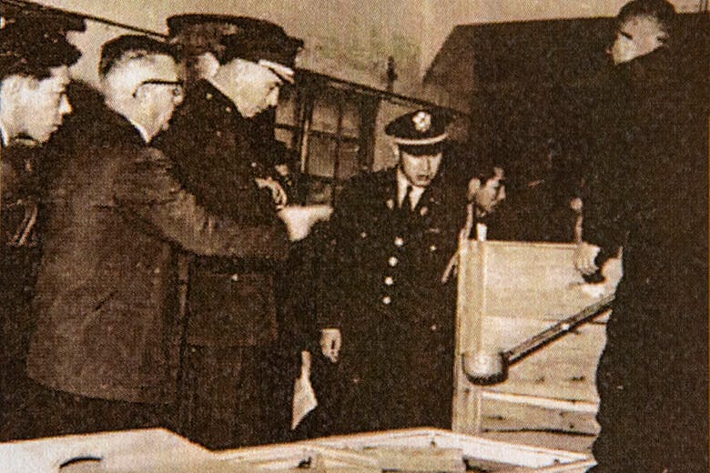 ヘリオス酒造|本土復帰前、高等弁務官による工場見学