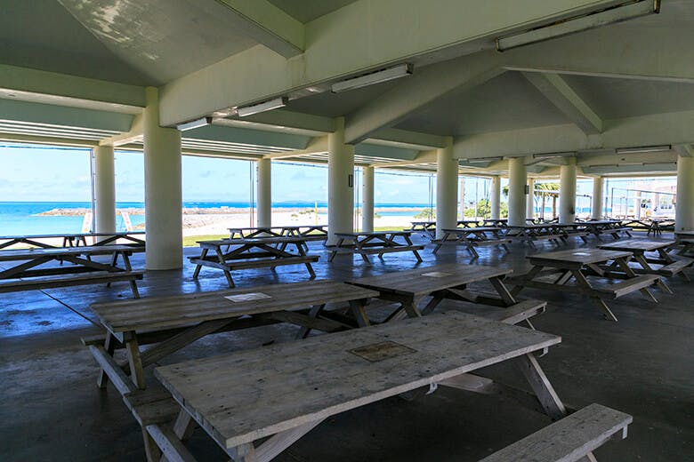 美々（びび）ビーチいとまん｜広々としたバーベキューテラス