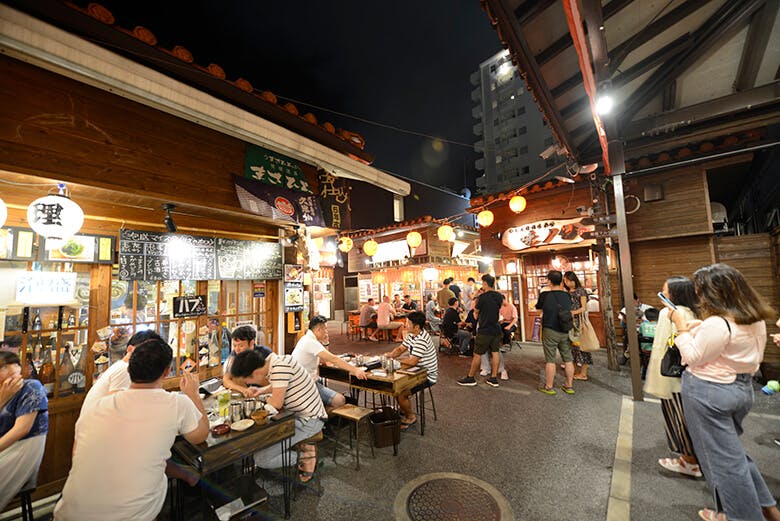 国際通り屋台村｜屋台村内の通り道