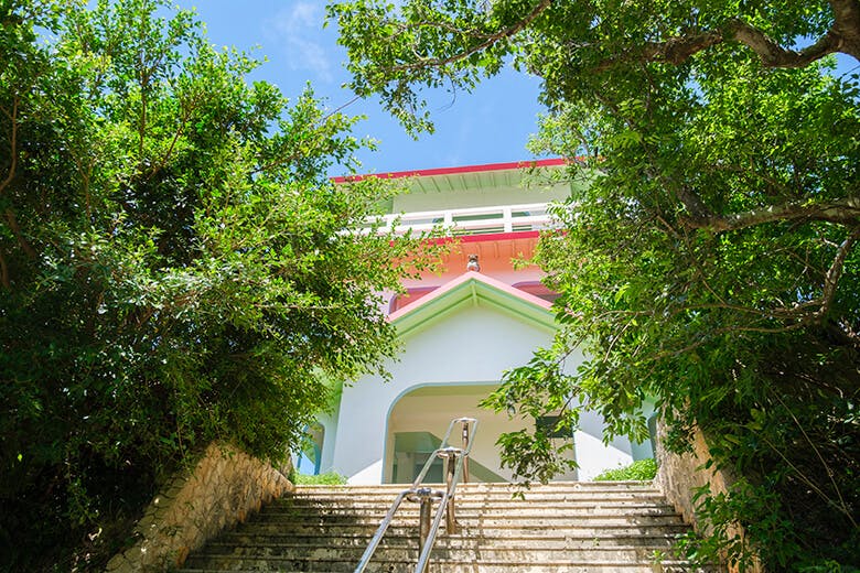 竜宮城展望台|階段から見上げた展望台